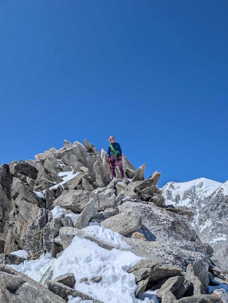 Leichtes Blockgelände im Abstieg