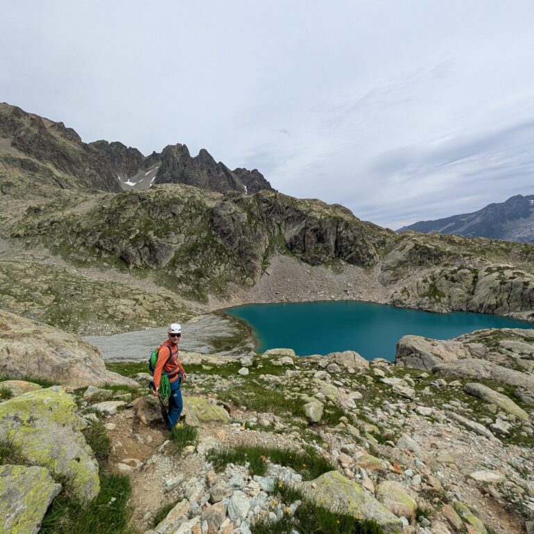 Aiguilles Crochues Traverse: Leichte Gratklettertour in den Aiguilles Rouges bei Chamonix