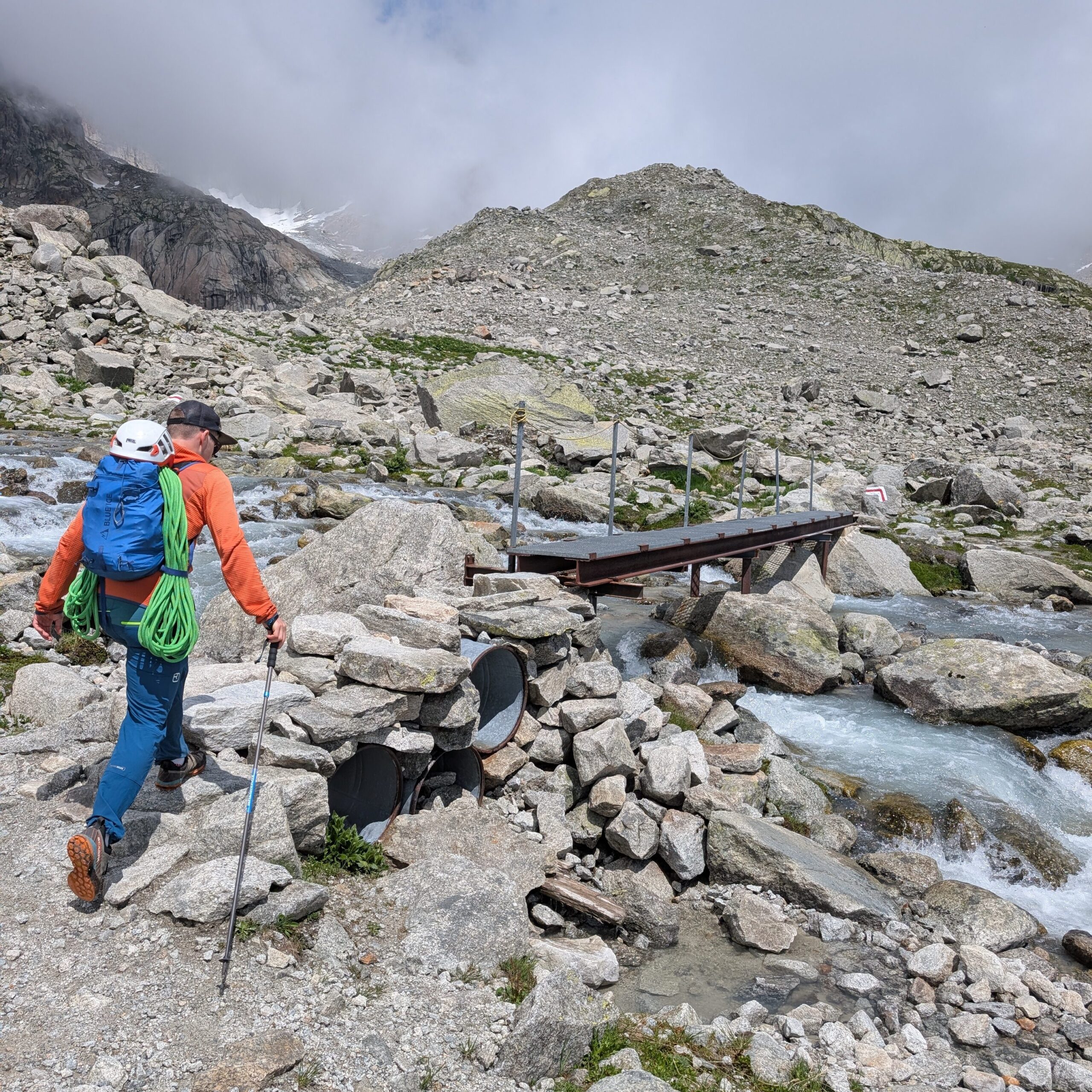 Zustieg zum Hannobalturm über gut markierten Wanderweg in  wunderschöner Landschaft.